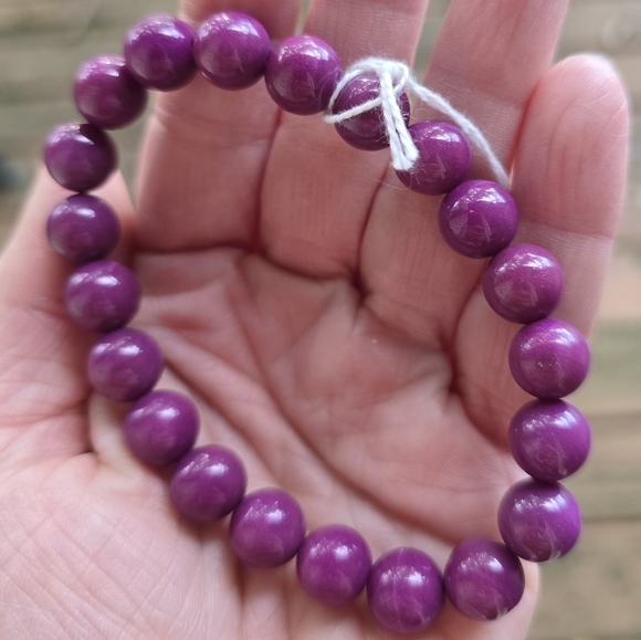 10mm Purple Sugilite Bracelet - Picture 5 of 8